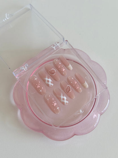 pinky paw